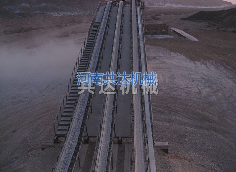 公司承建的礦石破碎、篩分、輸送生產(chǎn)線(xiàn)